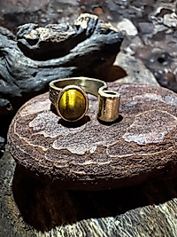 Tigerauge Ring – verstellbar | Messing & Kupfer | Naturstein-Design